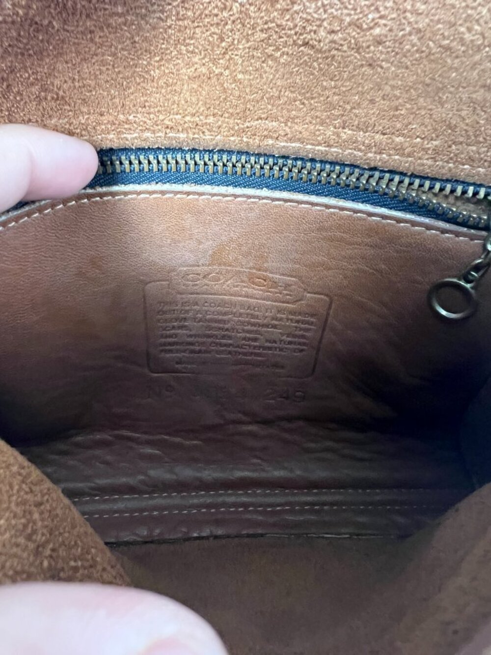 Vintage Coach 9892  Chrystie British Tan Leather Crossbody Bag Purse 90s - Picture 11 of 11